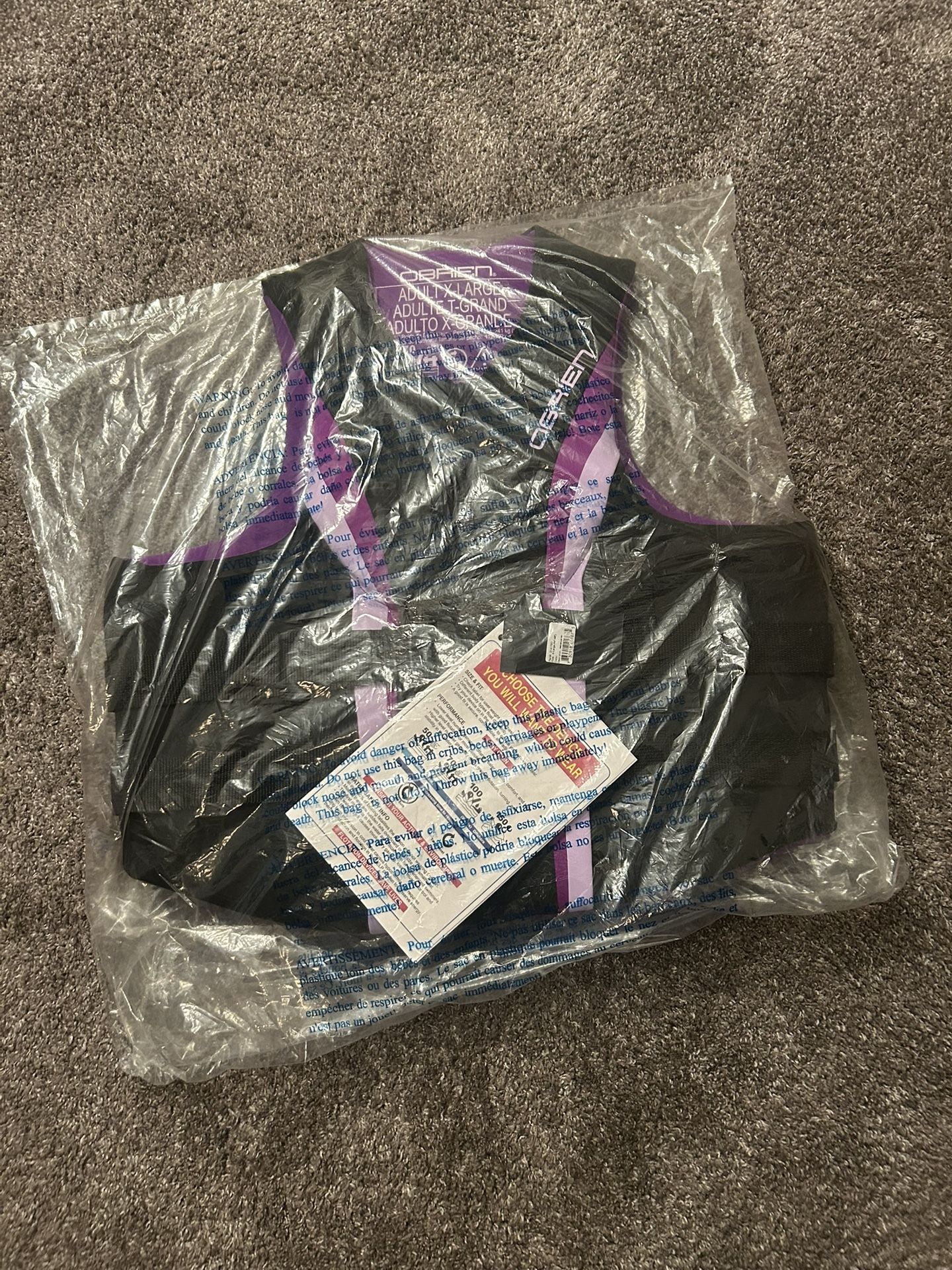 New with tags O’brien Men’s XL life jacket