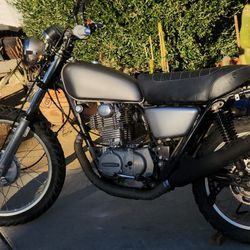 2. VINTAGE HONDA  MOTERCYCLES 