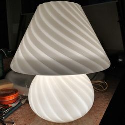 Vintage Murano Swirl Mushroom 🍄 Lamp