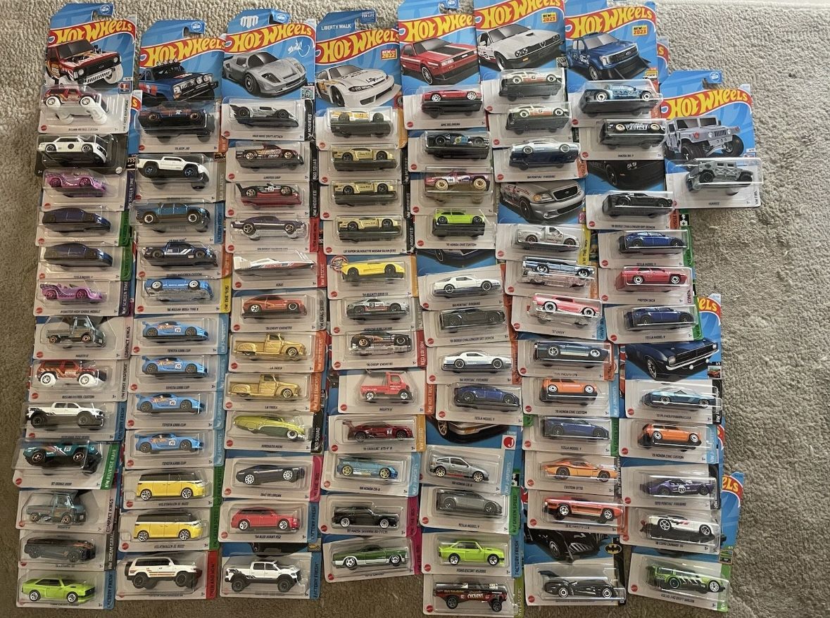 Over 3,000 hot wheels