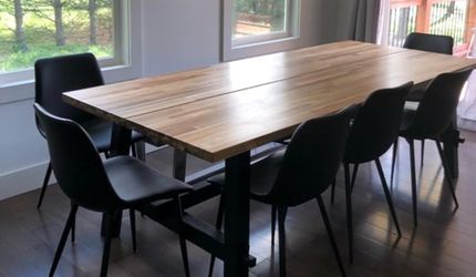 Black dining chair