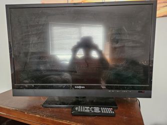 32" Insignia TV With Remote