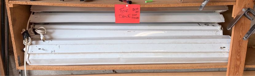 Garage fluorescent light fixtures-corded