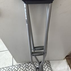 Crutches 