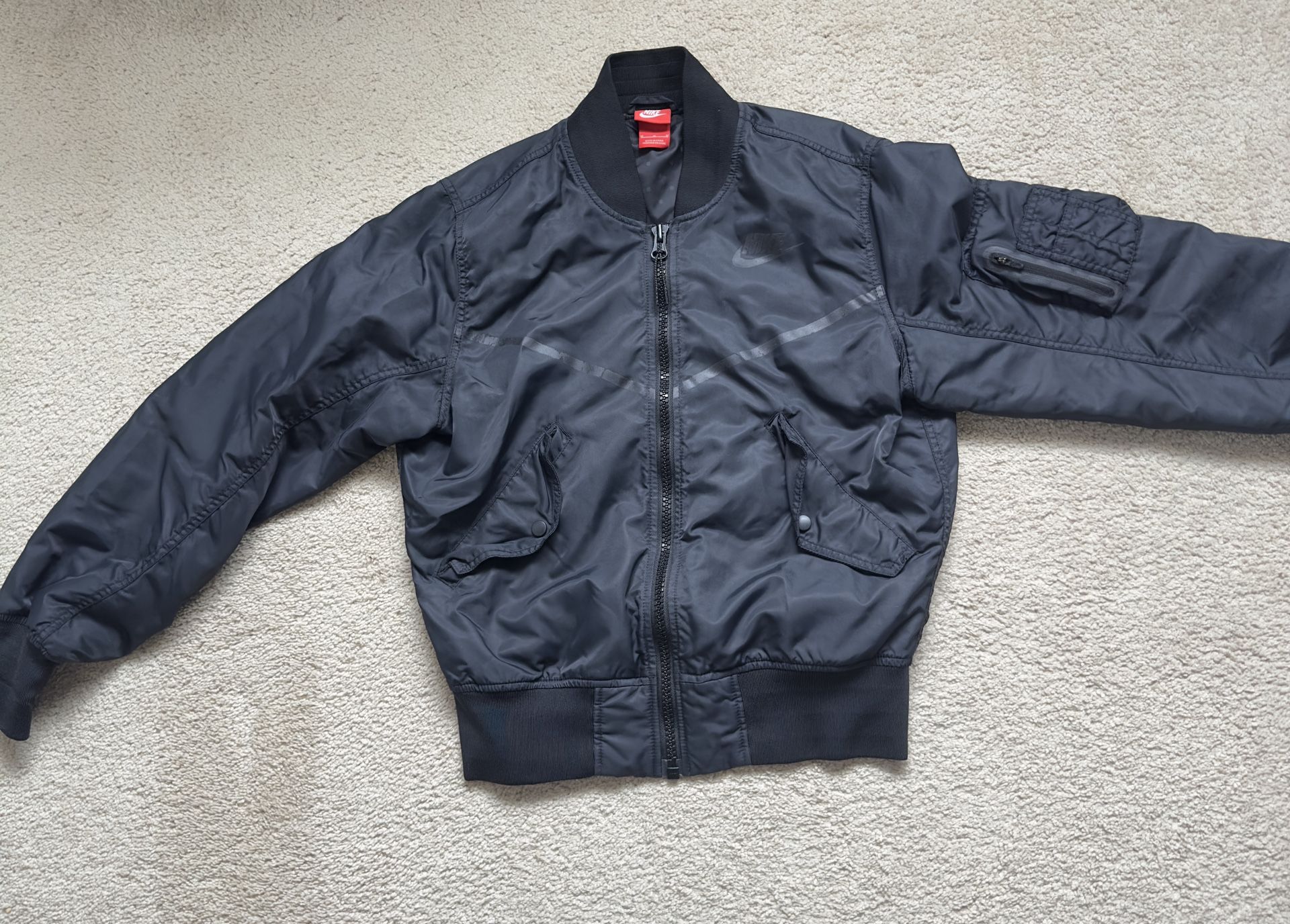 NIKE BOMBER JACKET