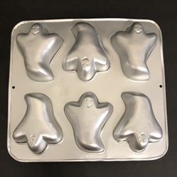 Vintage 1991 Wilton Mini Ghost Aluminum Cake Pan