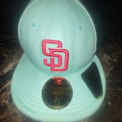  San Diego Padres City Connect 59FIFTY Fitted. Size: 7 1/4