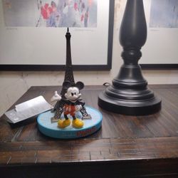 Disneyland Paris Statue 