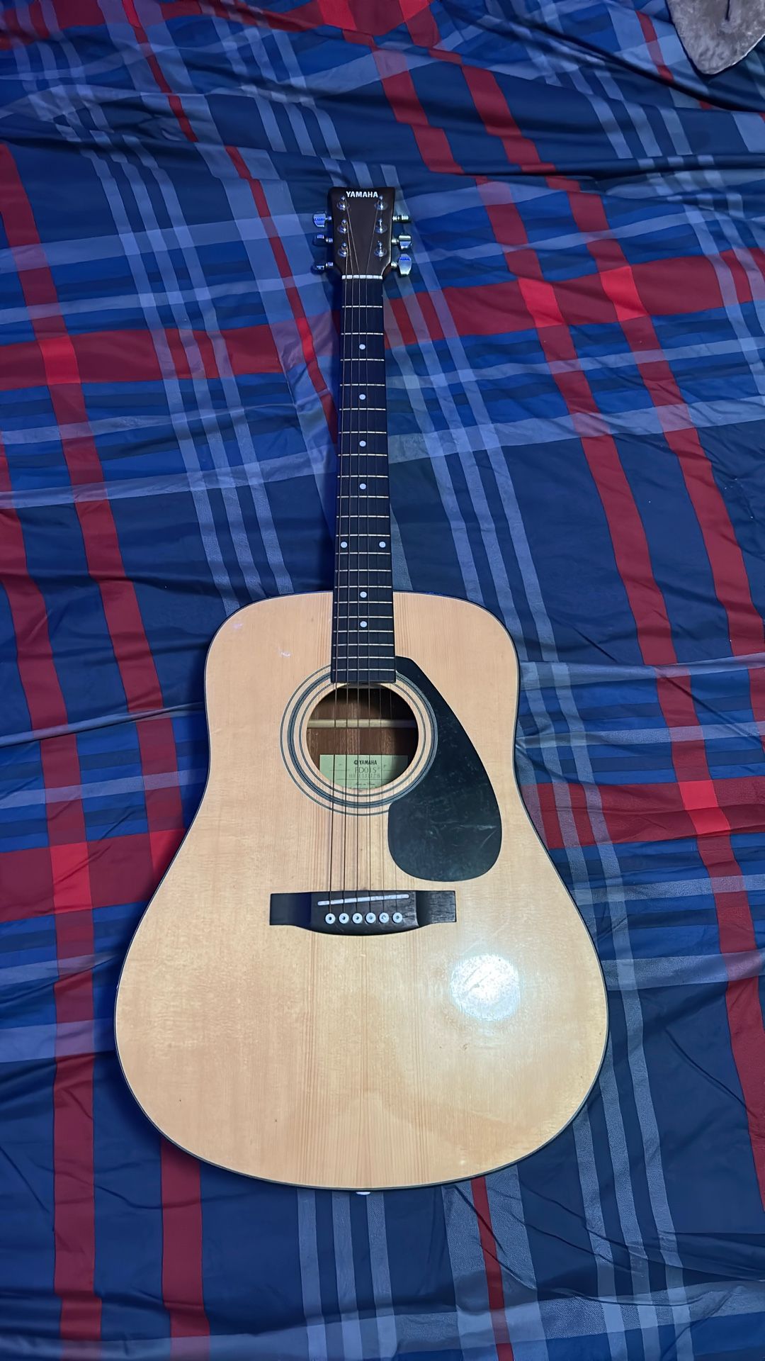 Yamaha Acoustic Guitar