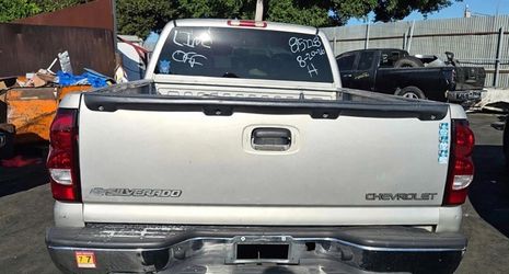 Chevy Silverado Tailgate