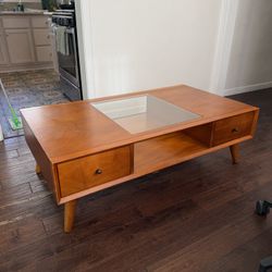 4-Drawer Coffee table With Glass Insert