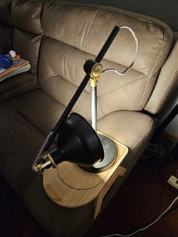 Desk Metal Lamp With Adjustable Head & Neck