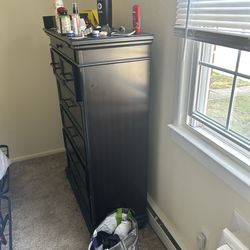 Great chestnut drawer.