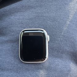 Apple 7 Series Watch 