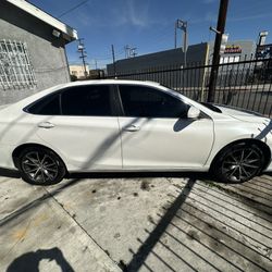2015 Toyota Camry Xse V6