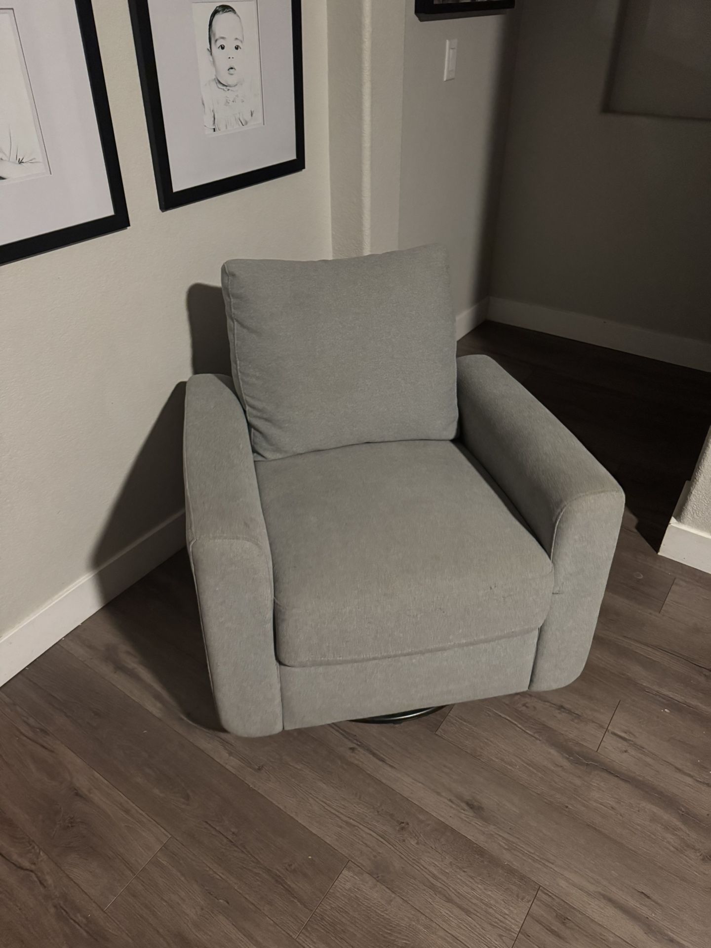 Babyletto Glider Nursery Rocking Chair