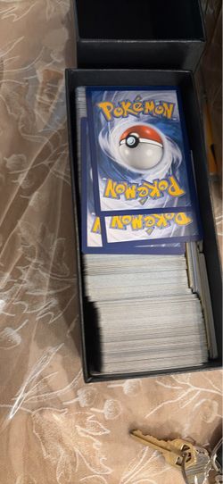 Box of energy cards pokemon