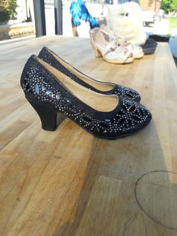 Girl shoes