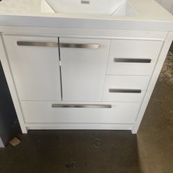 New 36” Bathroom Vanity White