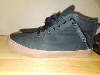 Men's shoes