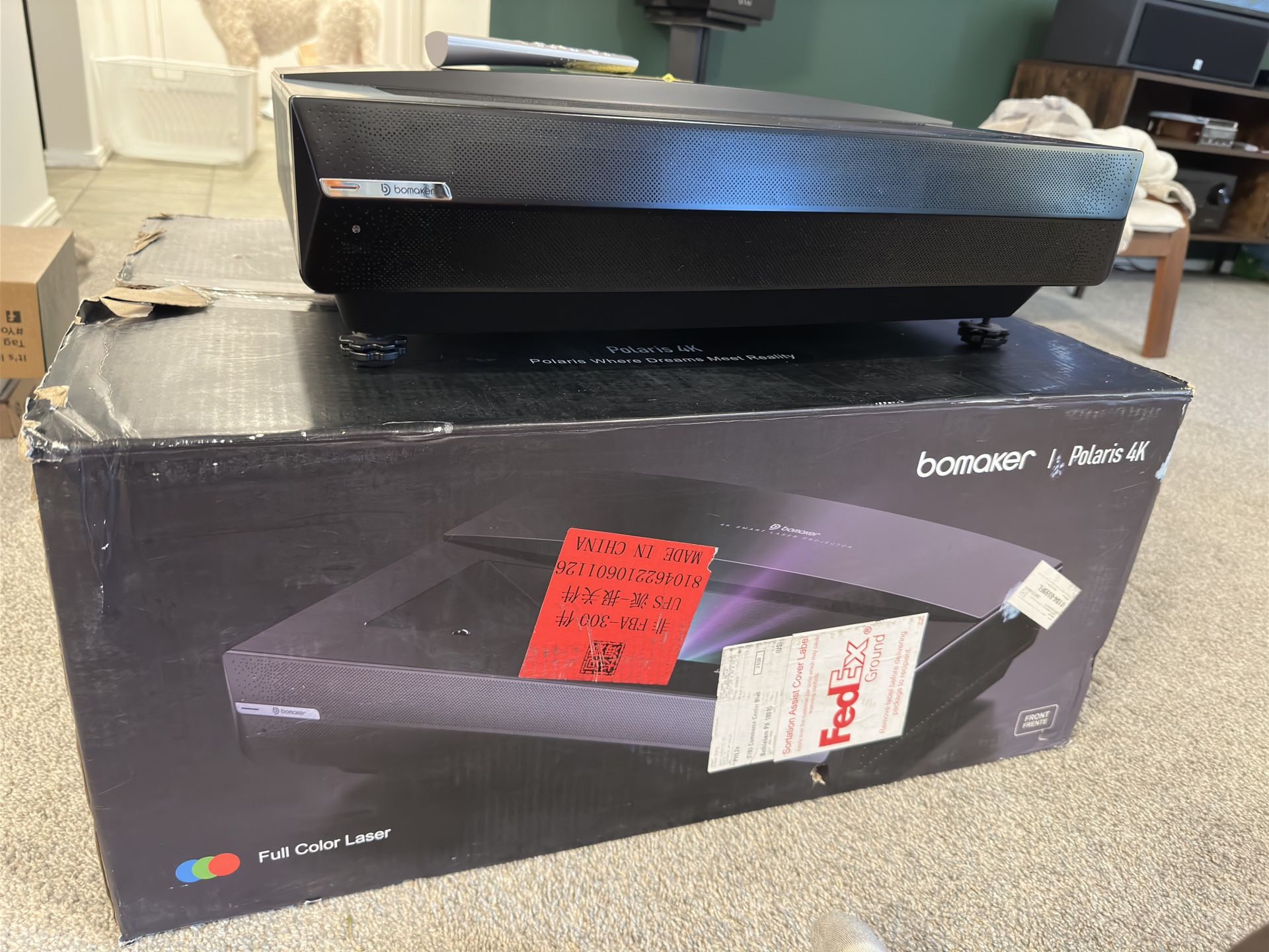 Boomaker Polaris 4K UST Projector 