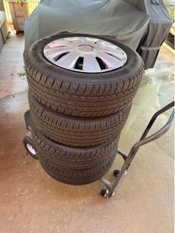 Nissan Sentra wheels and tires