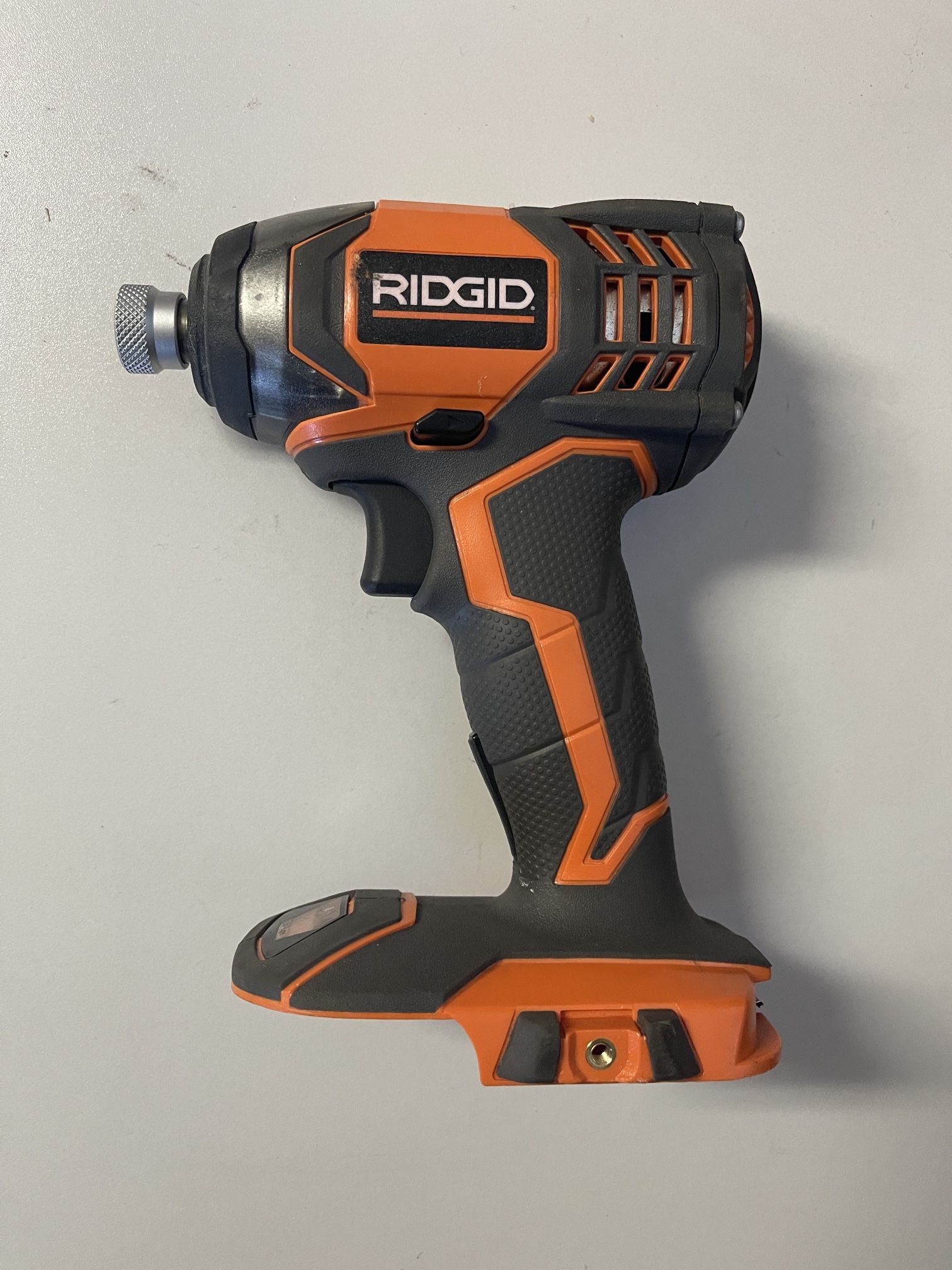Ridgid R86034 X4 18V Lithium Ion 1750 LBS Torque 1/4 Inch Hex Shank Impact Driver (Battery Not Included Power Tool Only)