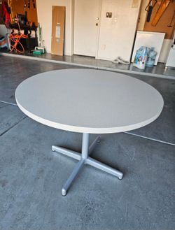 Cafe Table / Break Room 36in "SteelCase"
