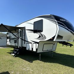 2020 Reflection RV ( Fifth Wheels ) 