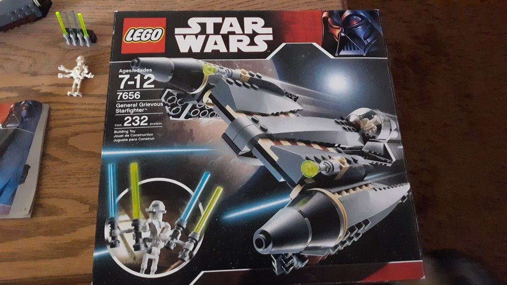 Lego Star wars #7656 General Grievous Starfighter complete with minifigure instructions and box