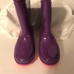 Girls Purple rain boots Alpine category