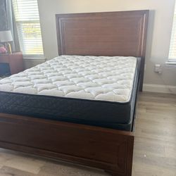 Queen Bed with Mattress & Box Spring