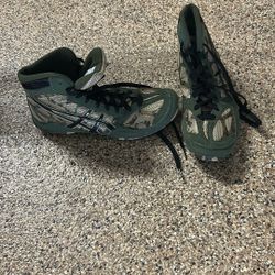 ASICS Wrestling Shoes