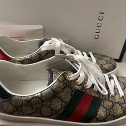 Authentic Gucci ACE GG SUPREAME “BEES”