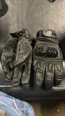 BILT motorcycle glove
