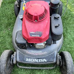 Honda Commercial Lawn Mower 