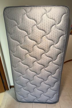 Twin mattress