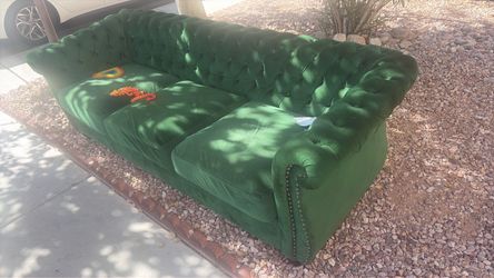 Selling cheap rest of the yard sale need everything gone