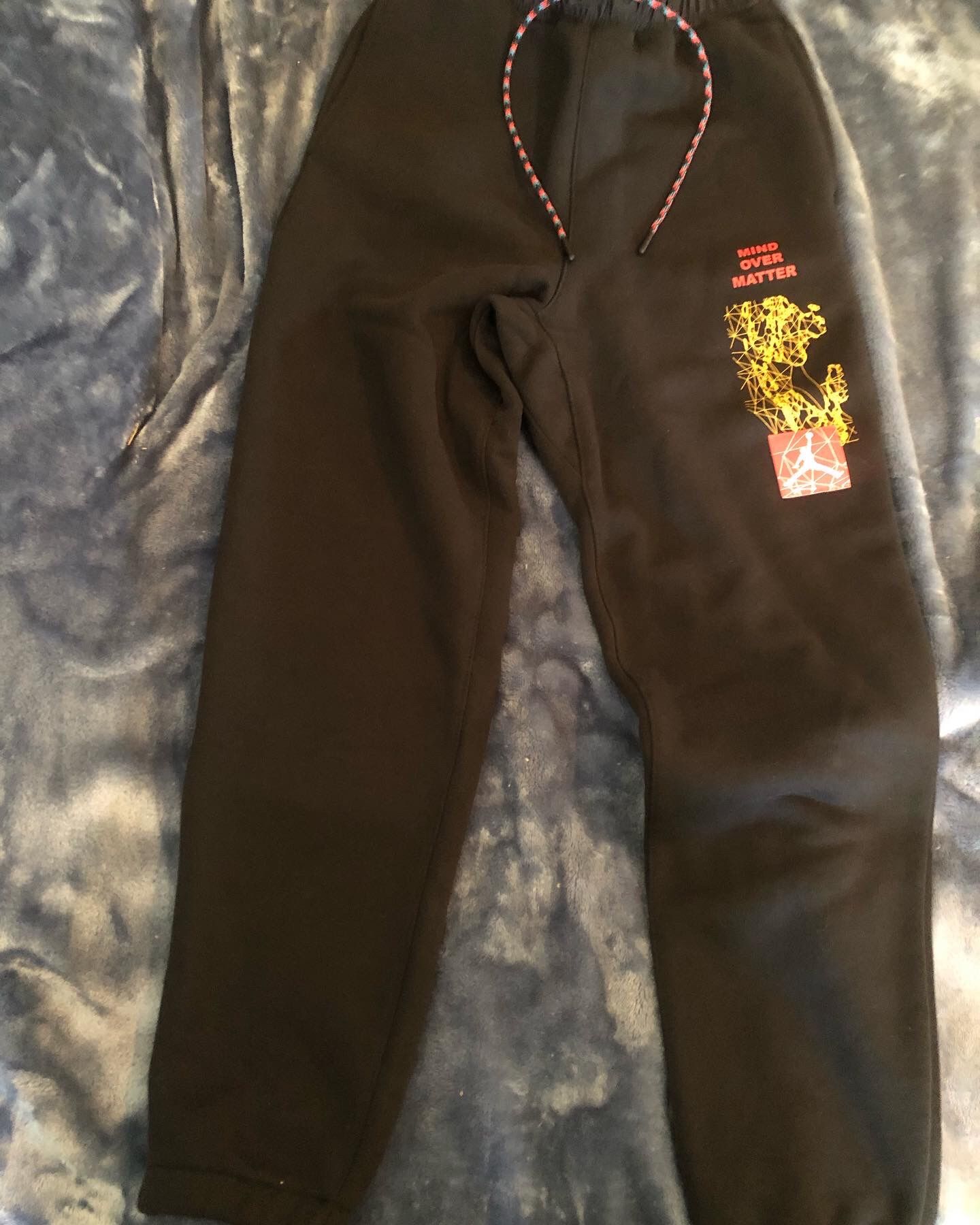 Brand New With Tag Air Jordan Mind Over Matter Sweats With Zip Pockets Size XS