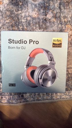 OneOdio Hi-Res Over Ear Headphones for Studio Monitoring and Mixing, Sound Isolation, Protein Leather Earcups, 50mm Driver Unit, Wired Headphones for 