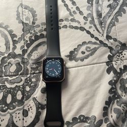 Apple Watch Series 5 40m