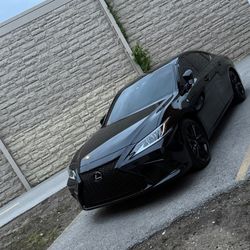 2025 Lexus ES 350 F Sport Handling – Like New, Low Miles