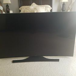 Samsung 55" UHD 4K Curved Smart TV