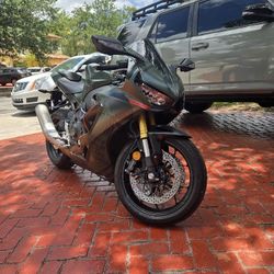 HONDA CBR 1000 RR 2022 