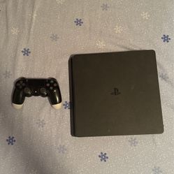 PS4 With Controller And Cables
