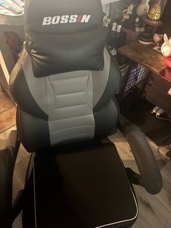Desk chair