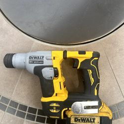 DeWalt Rotary Hammer 