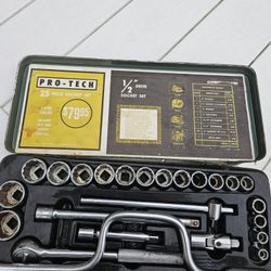 Pro-Tech 1/2" drive Socket Set  Make offer!
