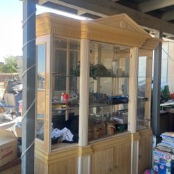 Mirrored China Cabinet 