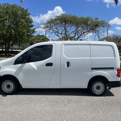 2017 Nissan Nv200